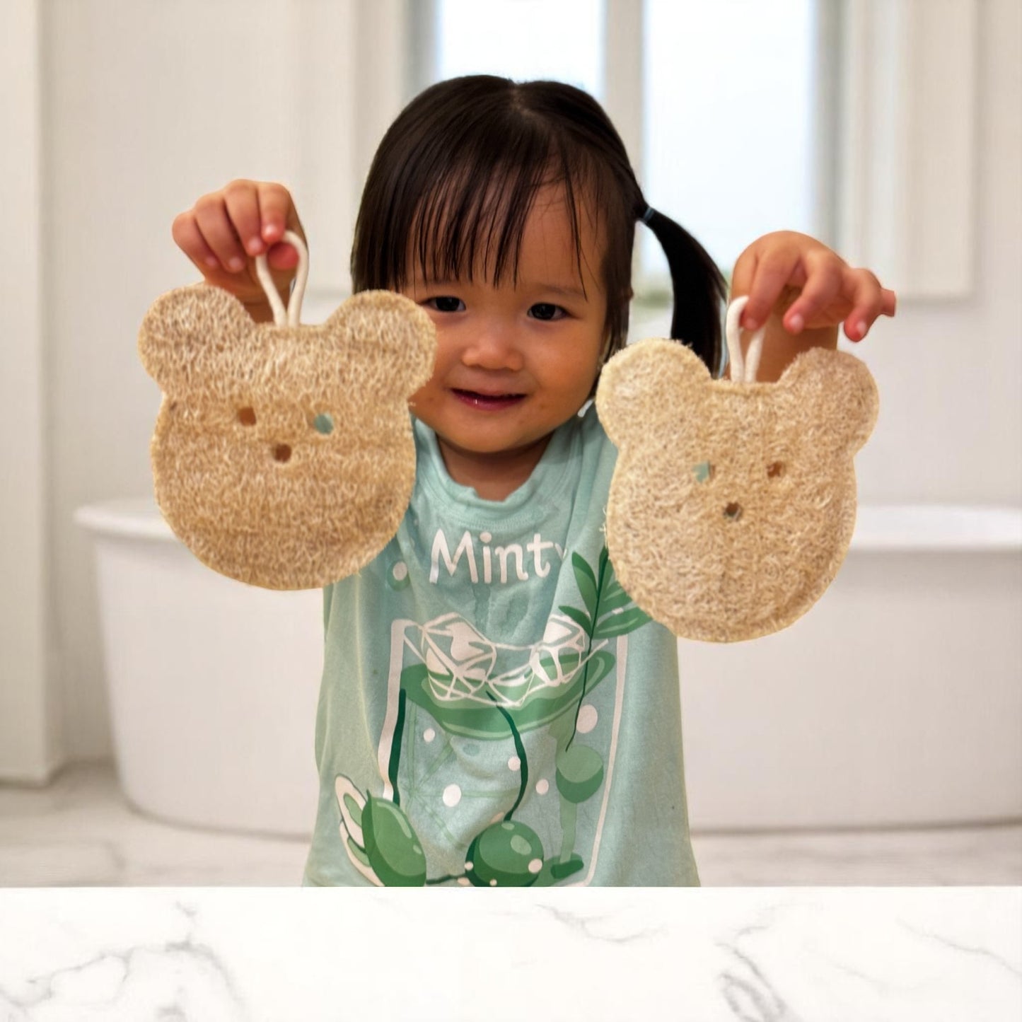 Exfoliating Body Scrubbers,All Natural Bear Shape Loofah Sponges (2 Pack)